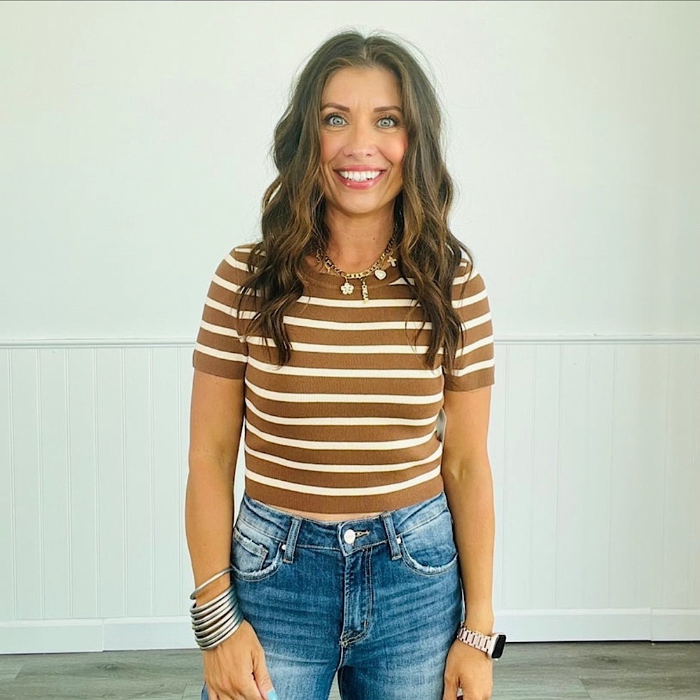 🎉SALE🎉 🆕🤎EVNL: BROWN/CREAM Short Sleeve Stripe Top LARGE